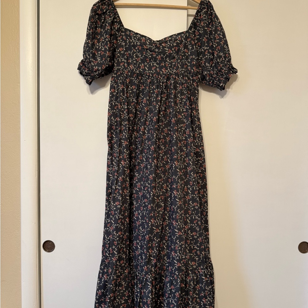 Chic Floral Maxi Dress - Picture 2 of 12